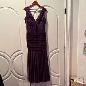 Elegant Purple Sleeveless Dress